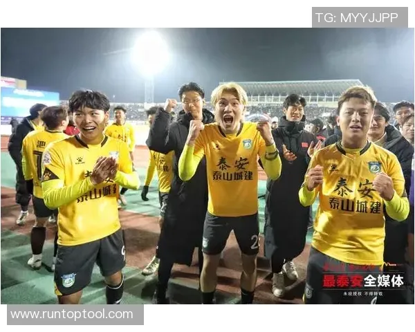 棒球博弈论：两好球后投出滑球的风险对冲模型分析